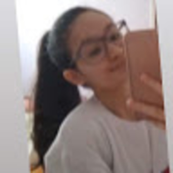 Meet your Posher, Ariane - Picture 1 of 1